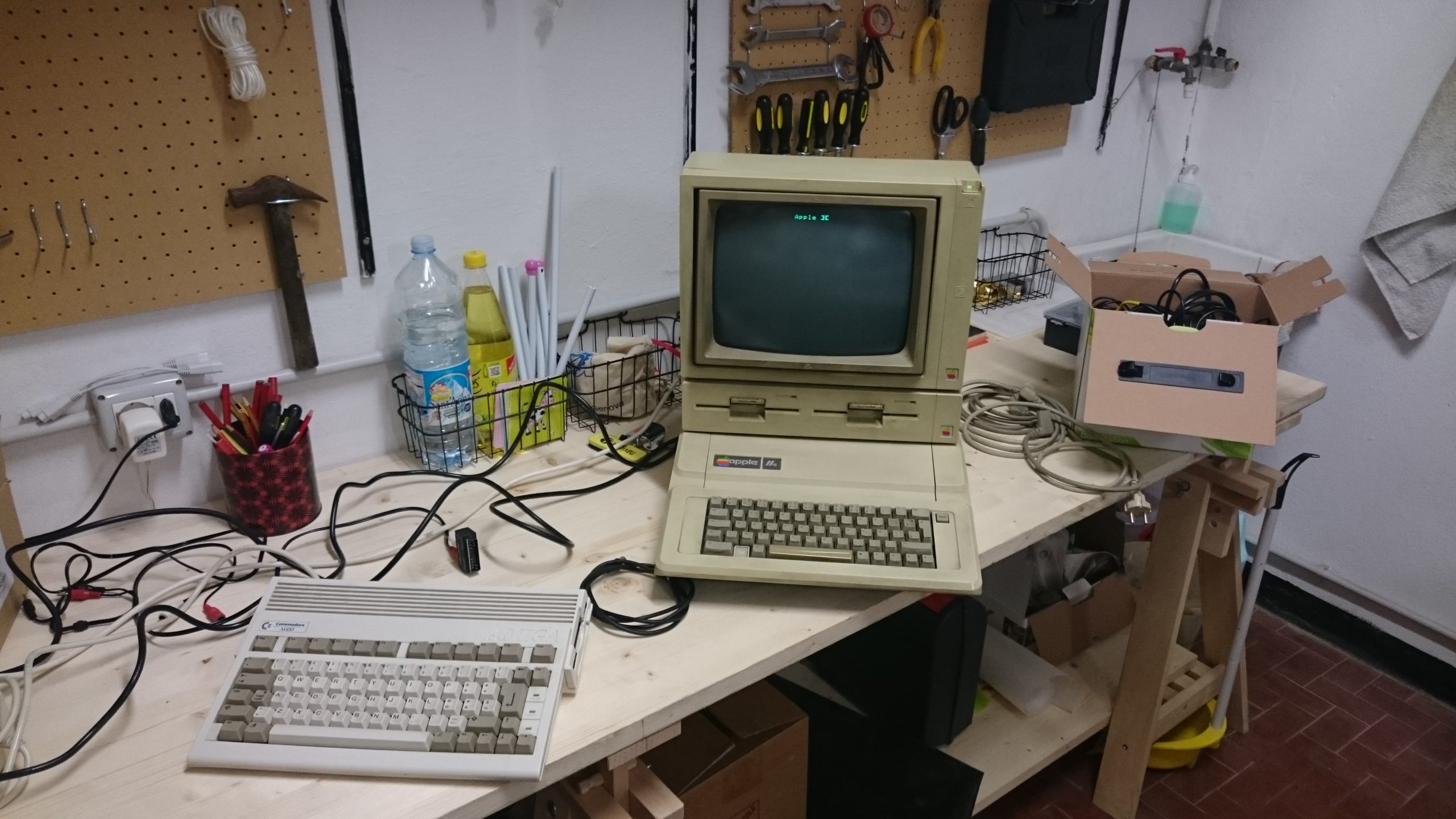 Apple II e Amiga 600